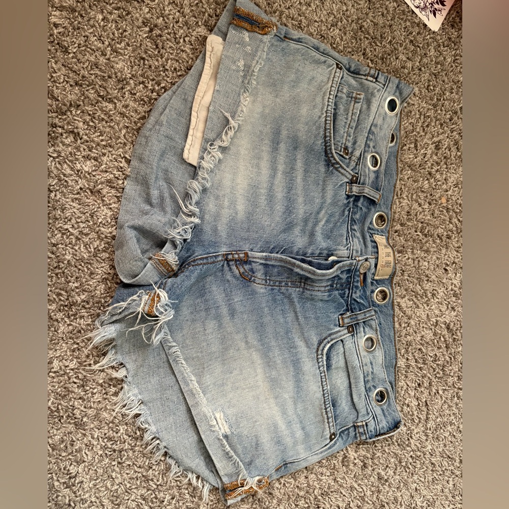Women’s We the Free denim shorts size 30